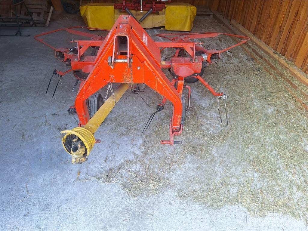 Deutz-Fahr  Rastrillos y henificadores
