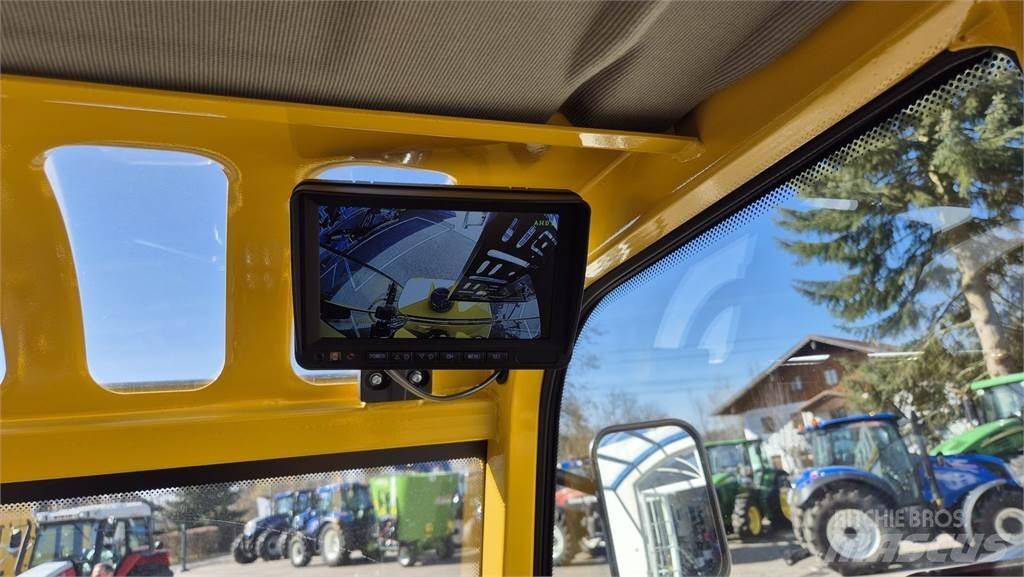 Eurotrac W12 s Palas cargadoras frontales