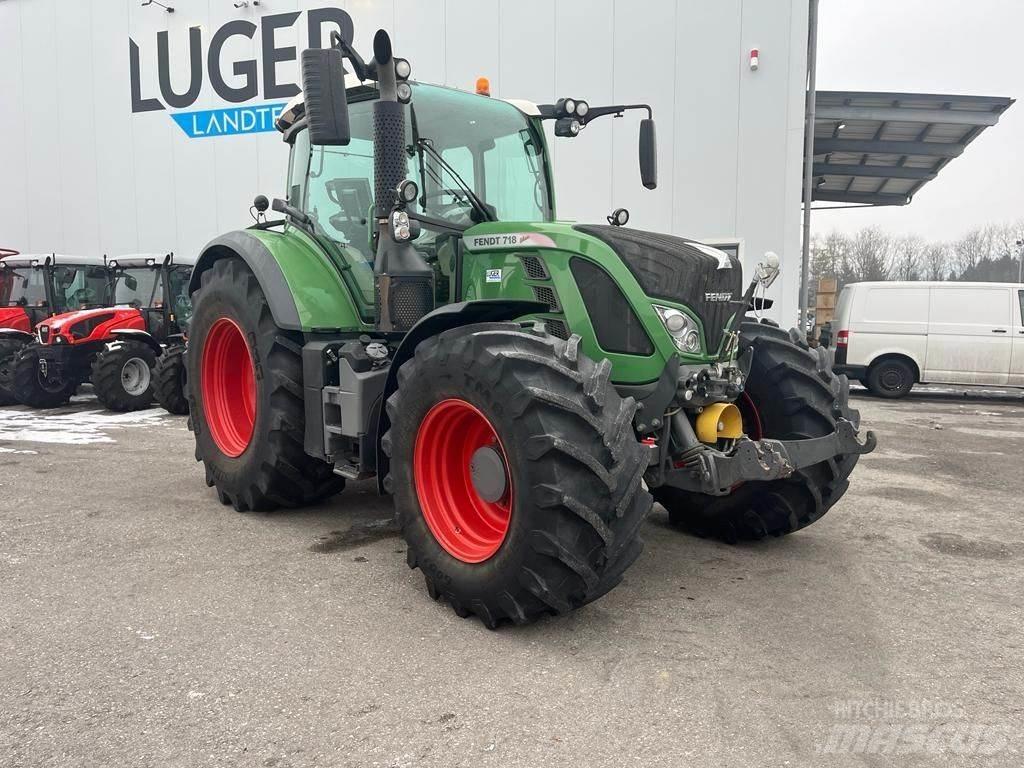 Fendt 718 Vario Tractores