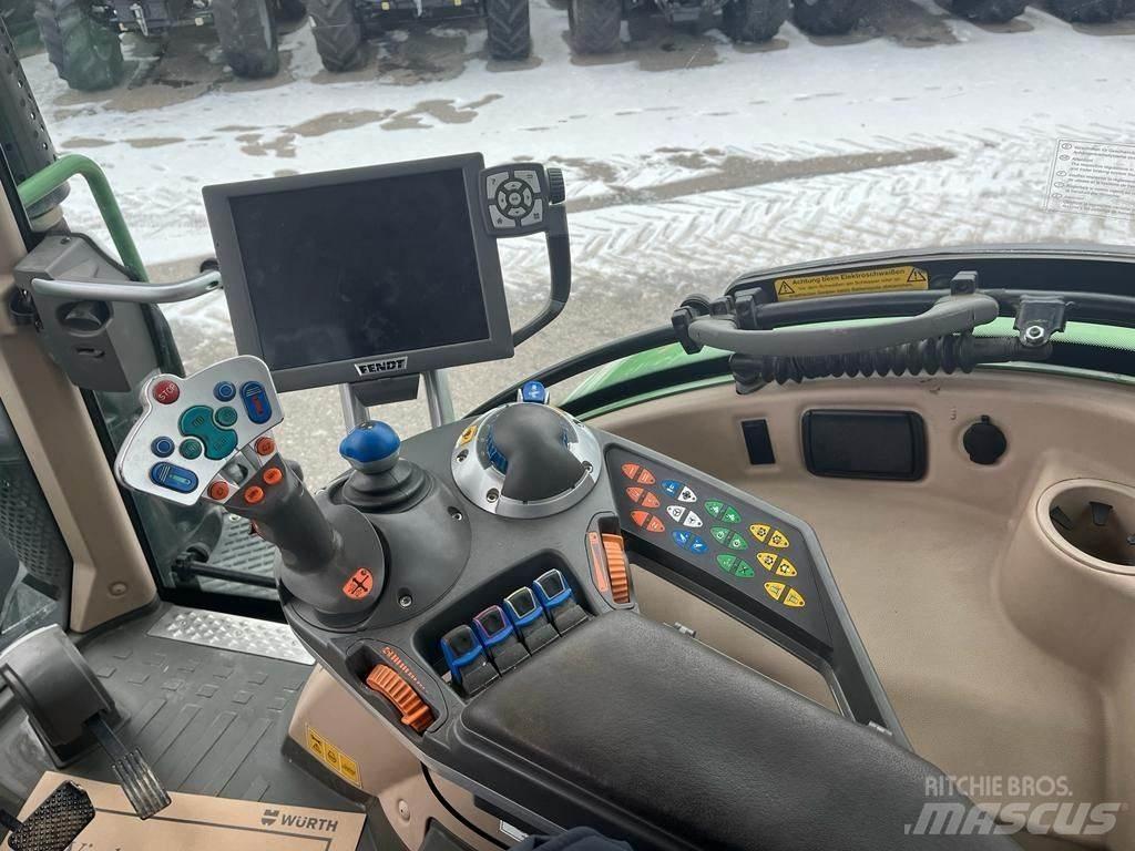 Fendt 718 Vario Tractores