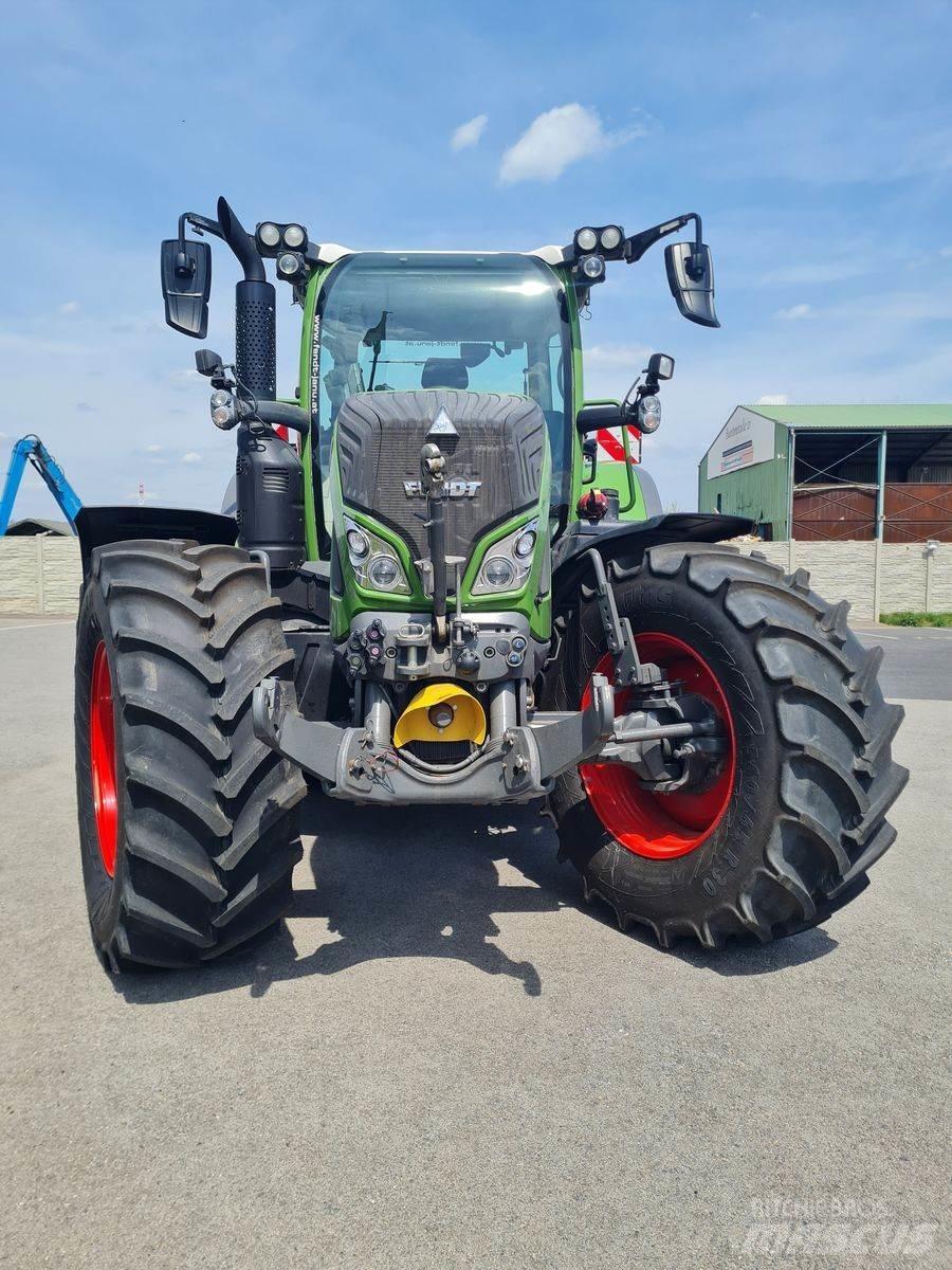 Fendt 724 Vario Tractores