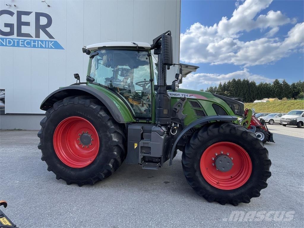 Fendt 724 Vario Tractores