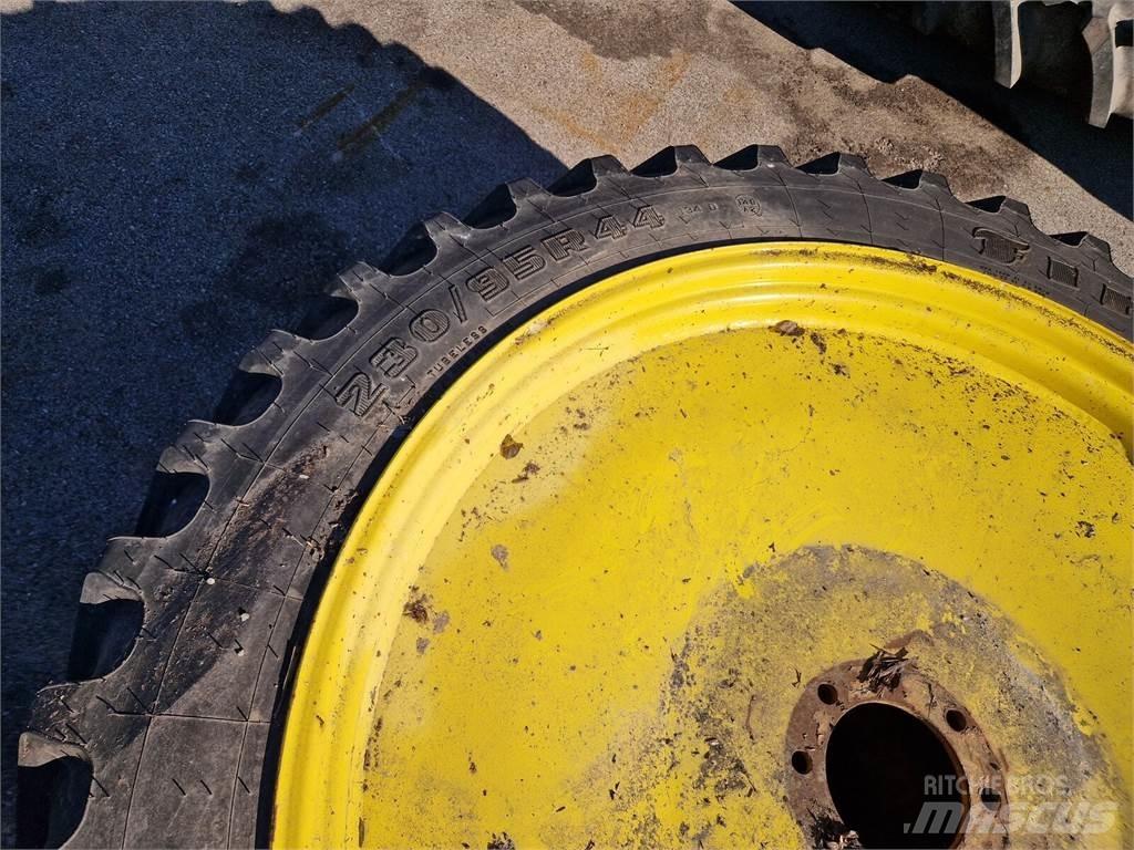 Firestone 230/95R44 Neumáticos, ruedas y llantas