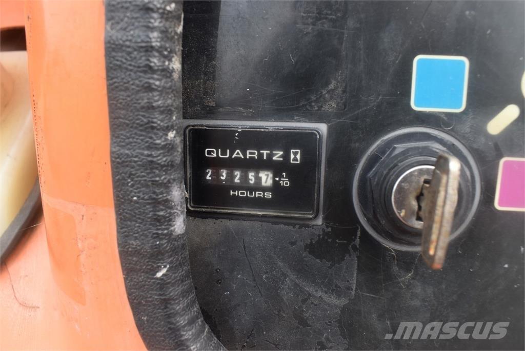 JLG 450AJ Plataforma de trabajo articulada