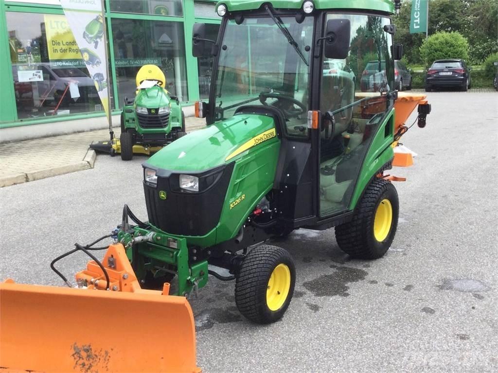 John Deere 1026R Tractores
