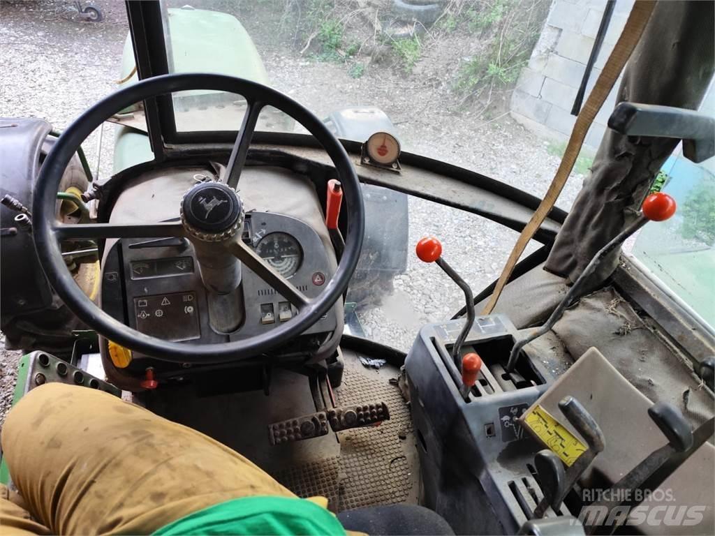 John Deere 3140 Tractores
