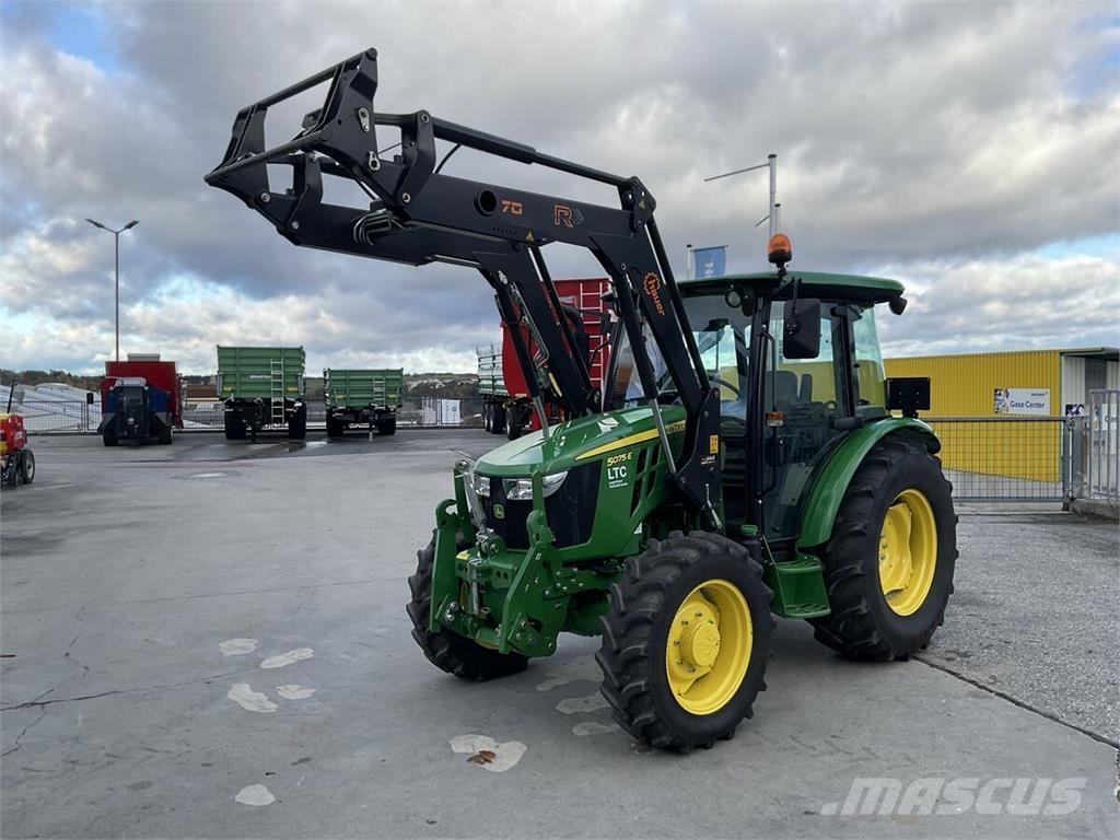 John Deere 5075E Tractores