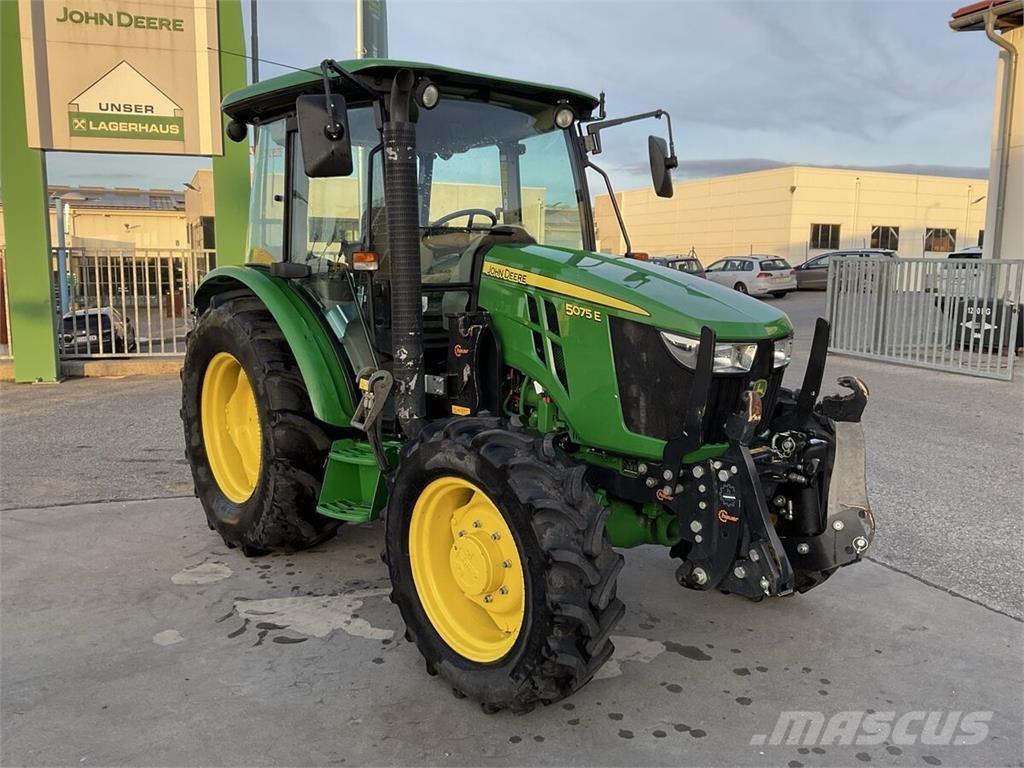 John Deere 5075E Tractores