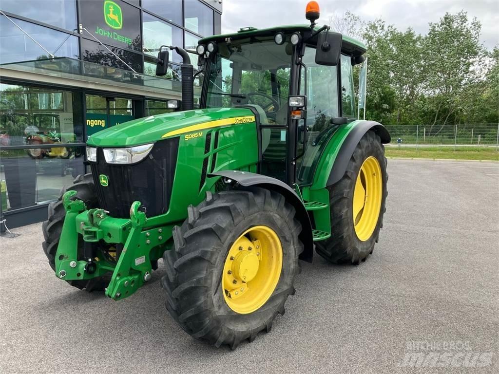 John Deere 5085M Tractores