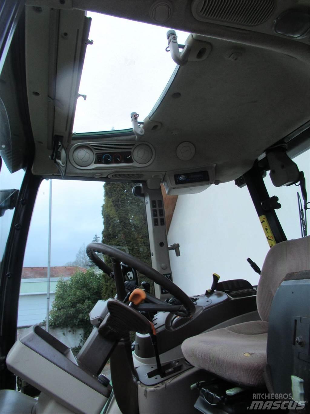 John Deere 5820 Tractores