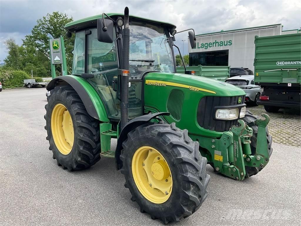 John Deere 5820 Tractores