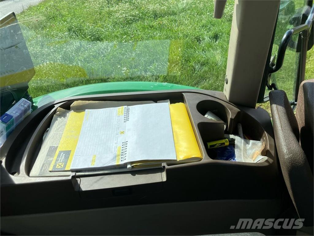 John Deere 5820 Tractores