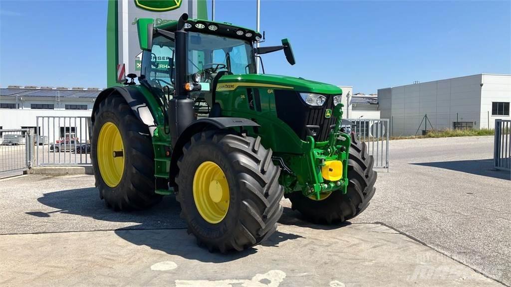 John Deere 6R 215 Tractores