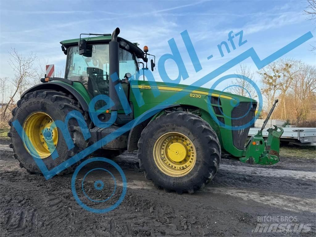 John Deere 8230 Tractores