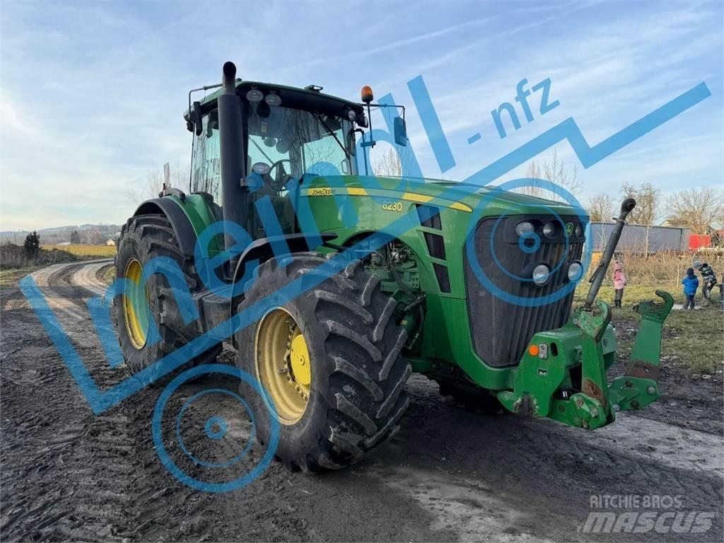 John Deere 8230 Tractores