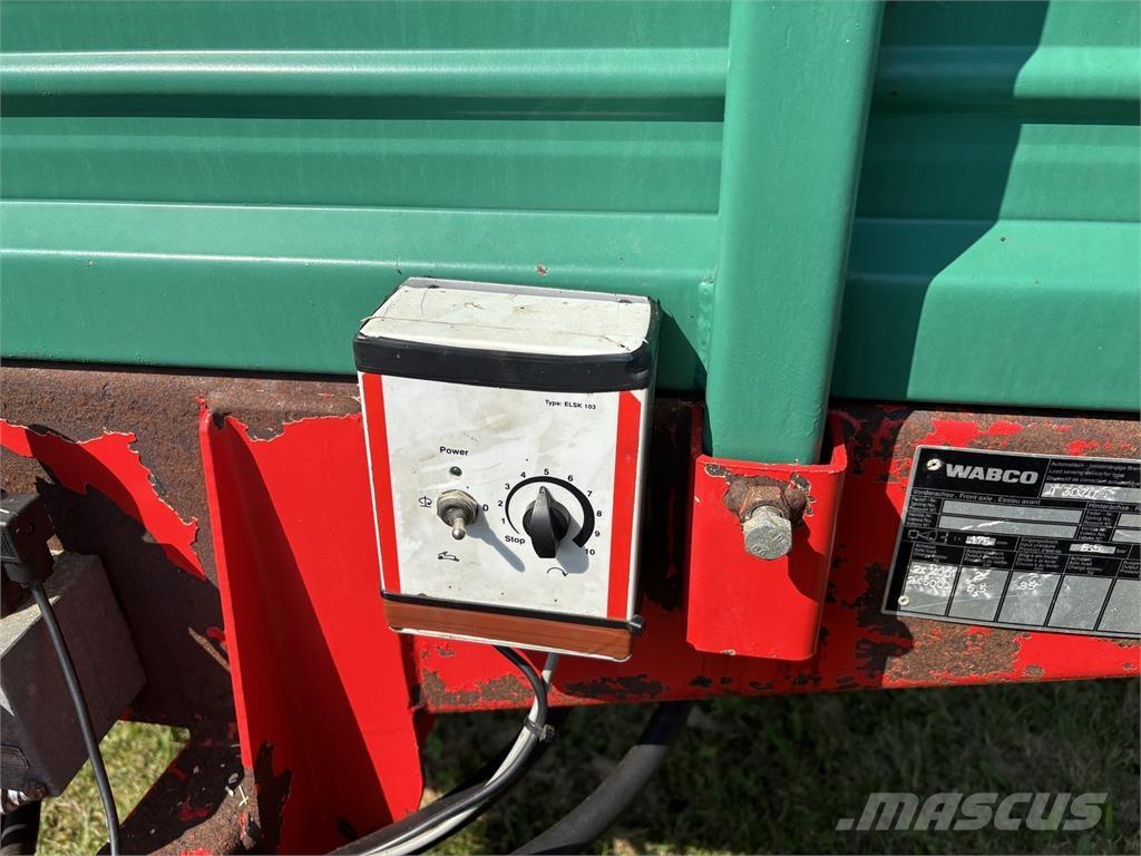 Kirchner T 3070 Remolques esparcidores de estiércol