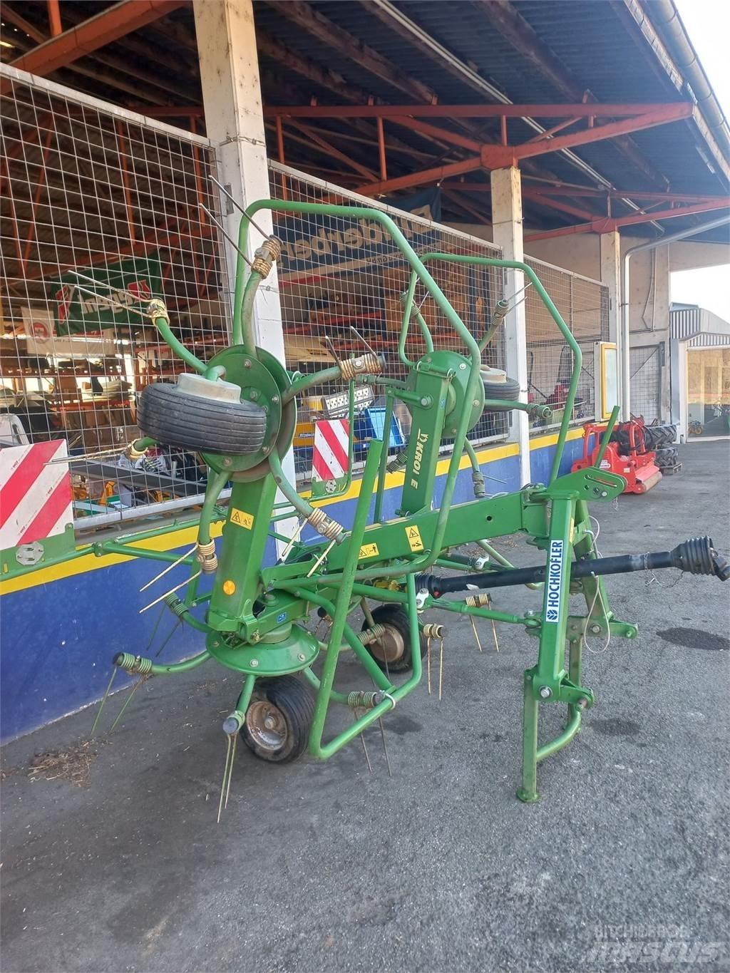 Krone KW 4.62 Rastrillos y henificadores