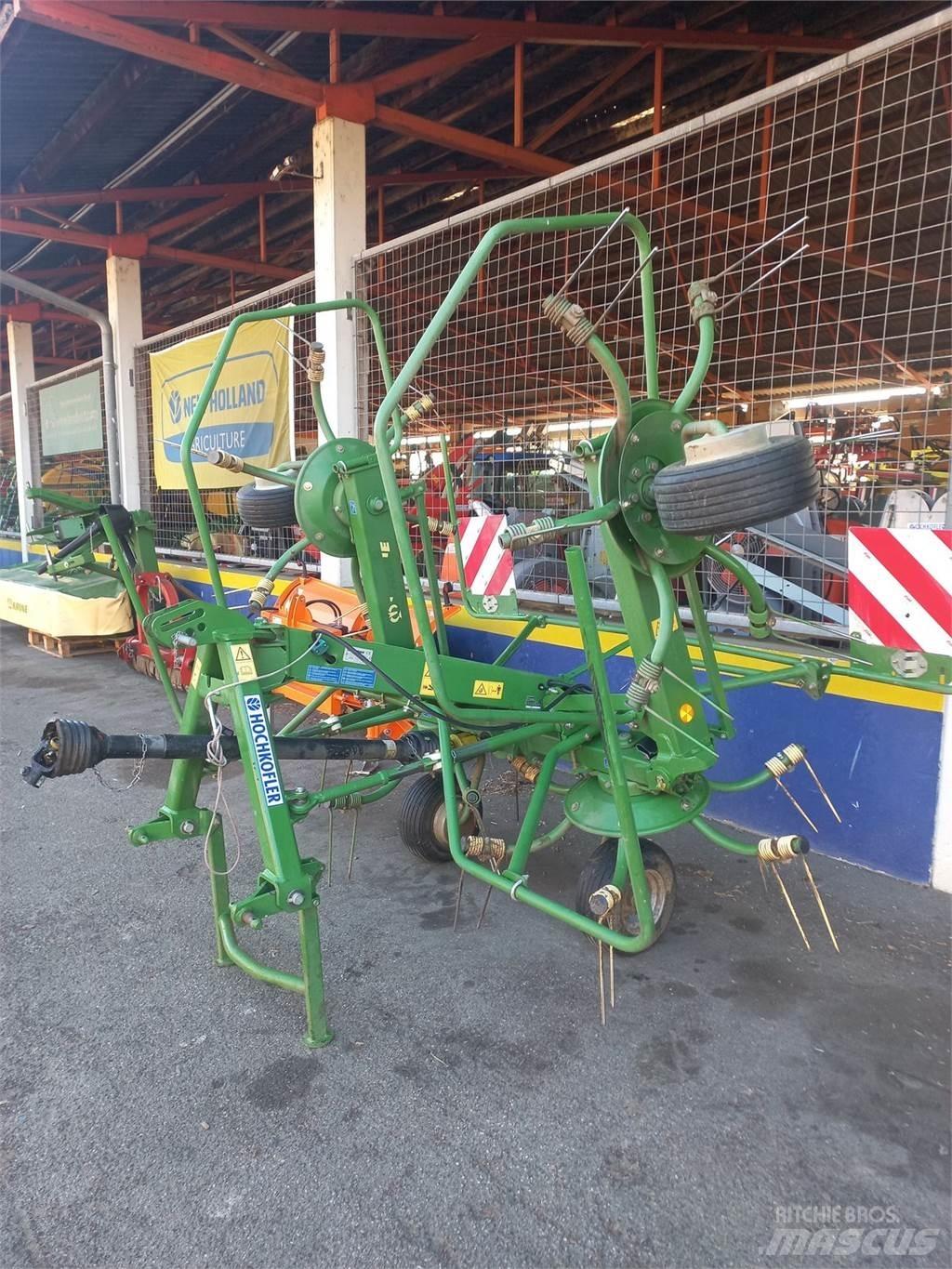 Krone KW 4.62 Rastrillos y henificadores