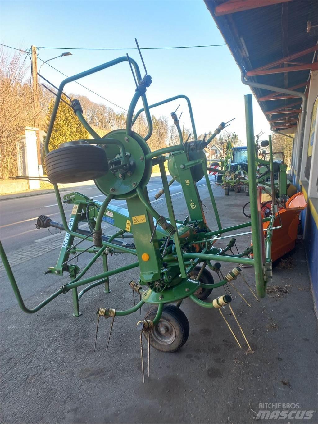 Krone KW 4.62 Rastrillos y henificadores