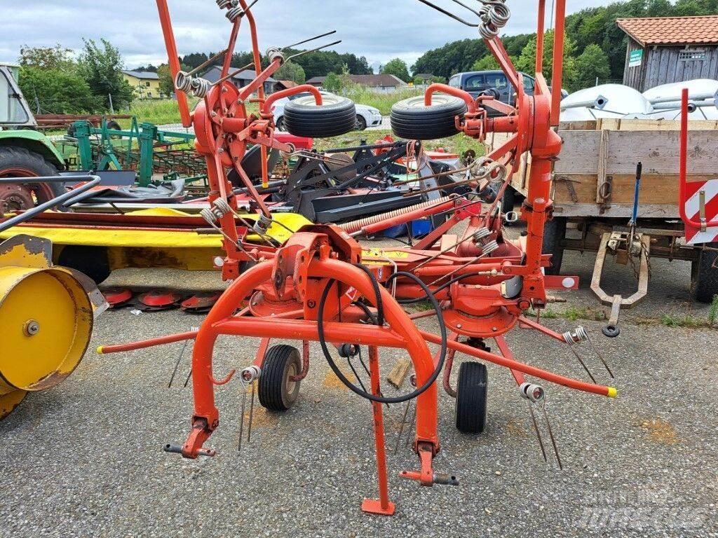 Kuhn GF 4201 HM Rastrillos y henificadores