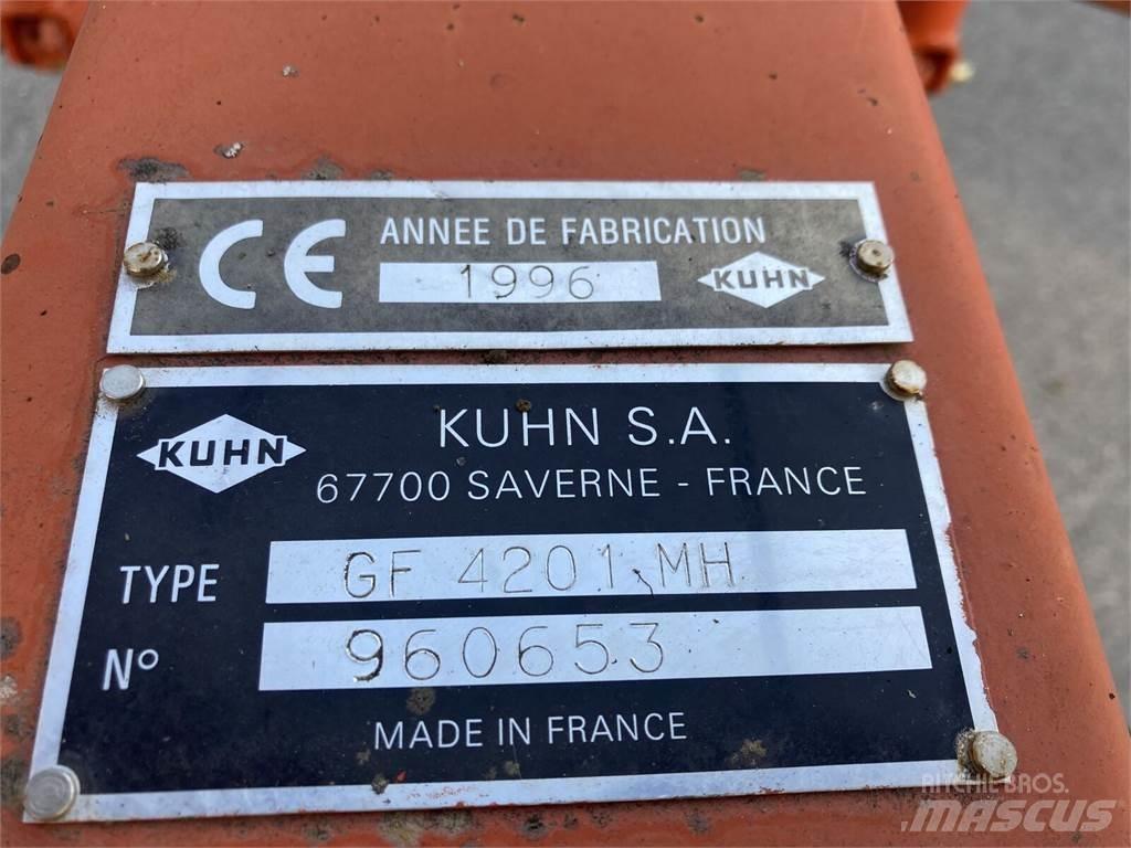 Kuhn GF 4201 MH Rastrillos y henificadores