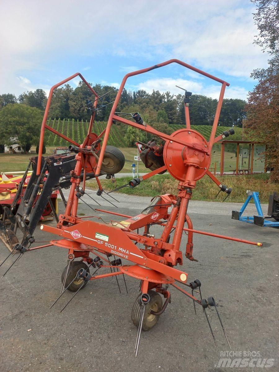 Kuhn GF 5001 Rastrillos y henificadores
