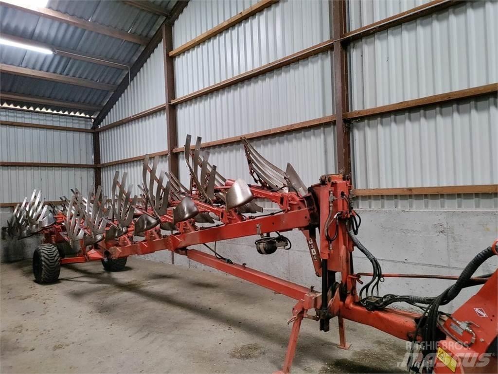 Kuhn Manager 8 NSH Arados fijos suspendidos