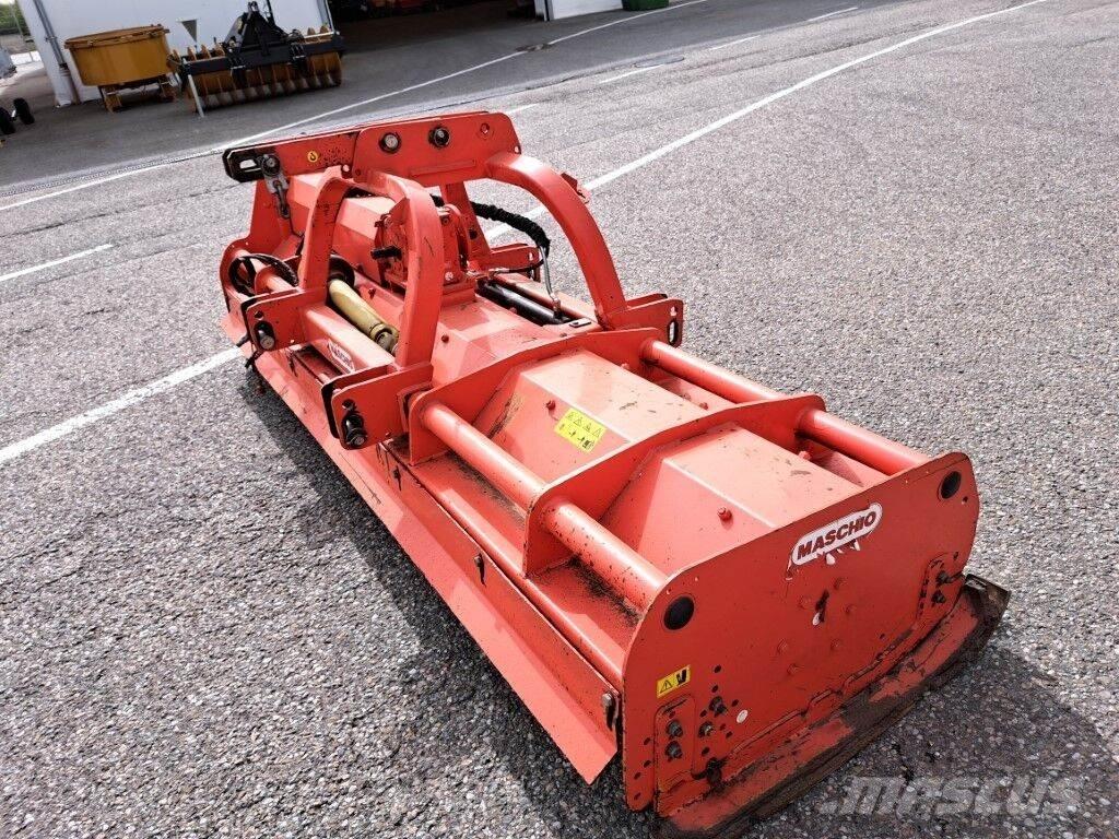 Maschio BISONTE 300 Segadoras y cortadoras de hojas para pastos