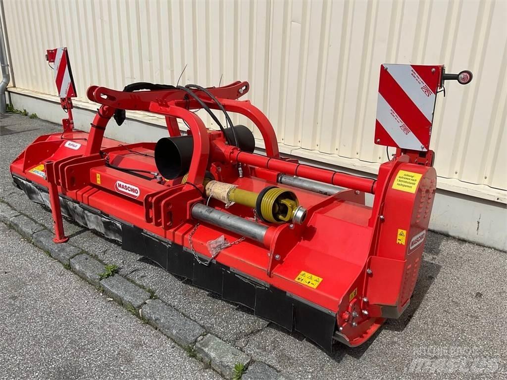 Maschio Bufalo 300 Segadoras y cortadoras de hojas para pastos