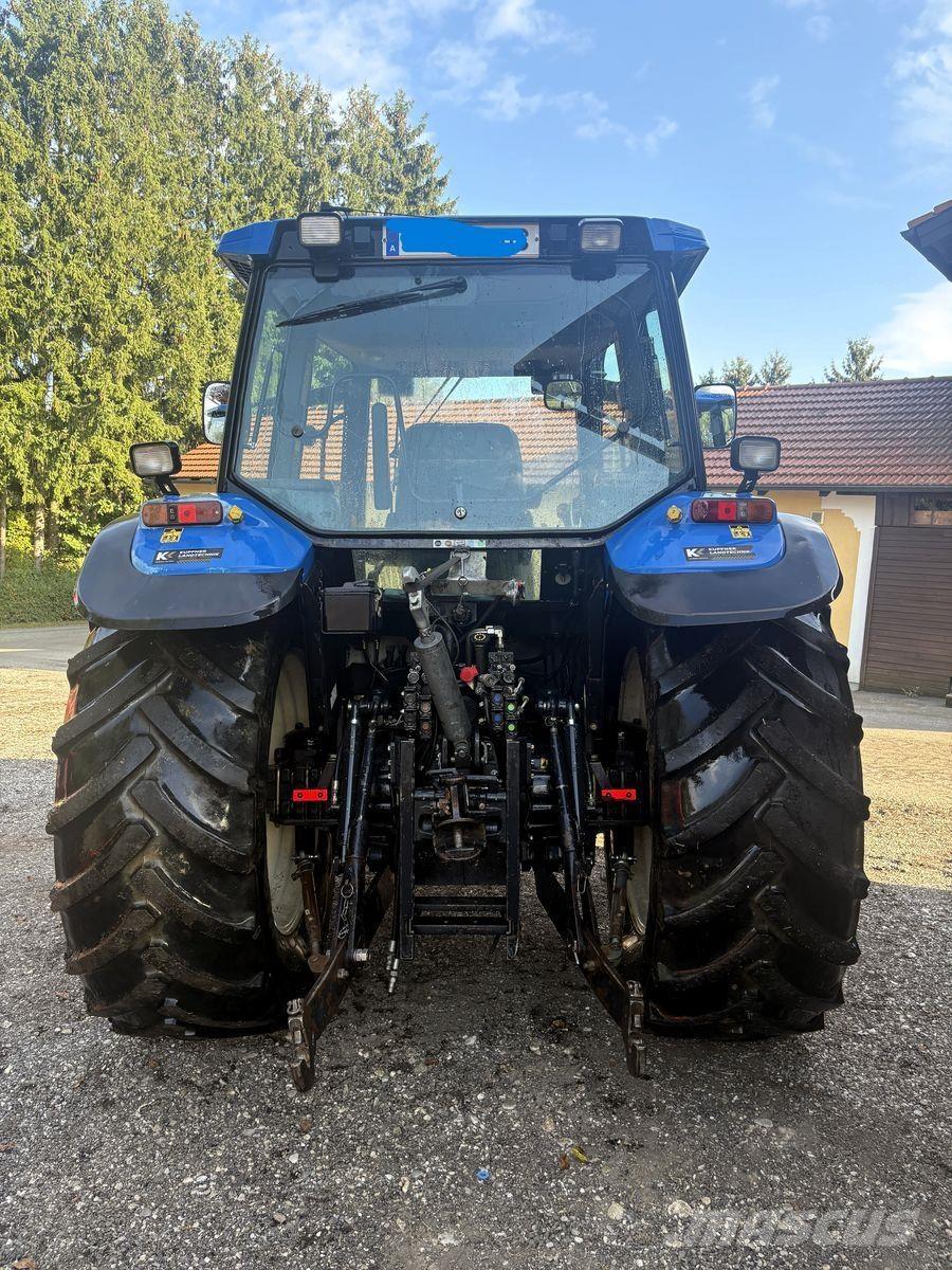 New Holland TS115 Tractores