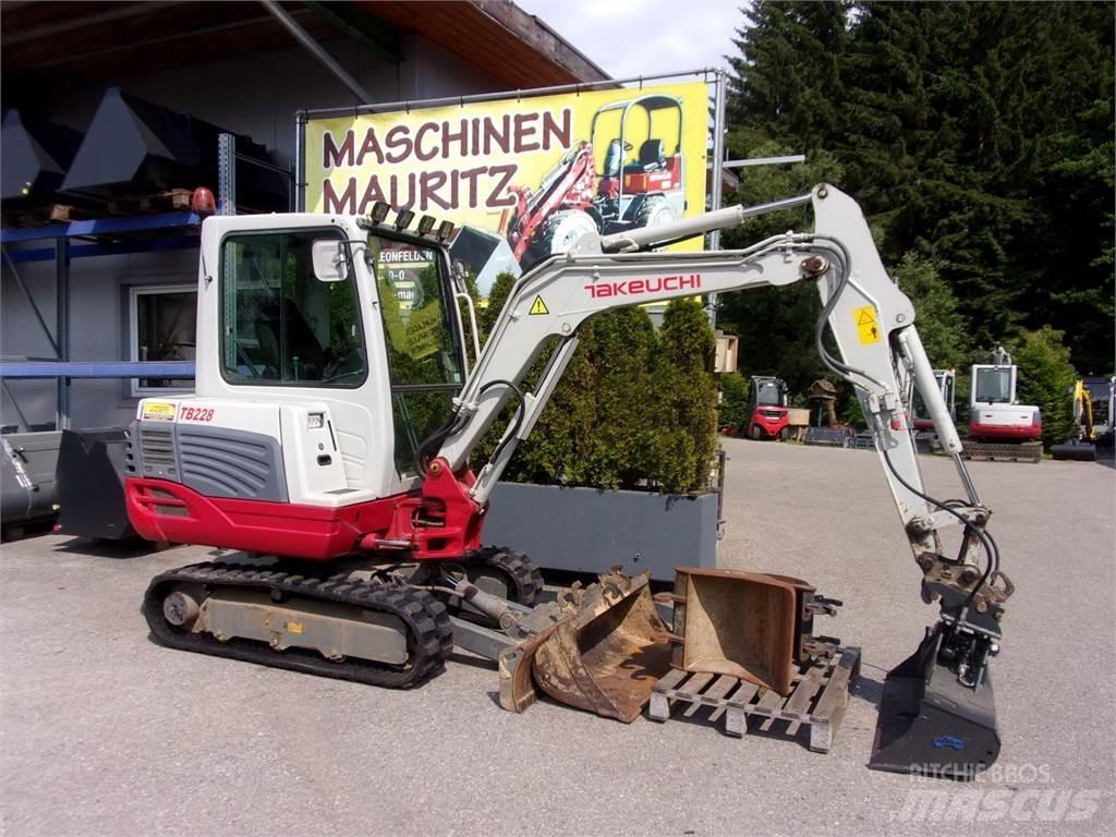 Takeuchi TB228 Mini excavadoras < 7t