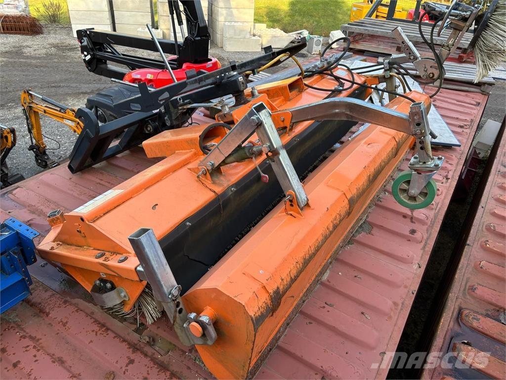 Talex Ecoclean 230 Segadoras y cortadoras de hojas para pastos