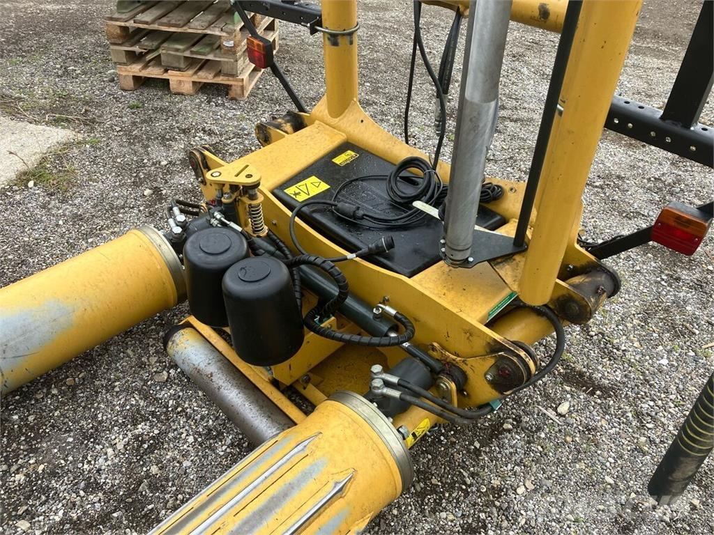 Tanco S100 Otros equipos usados para la recolección de forraje