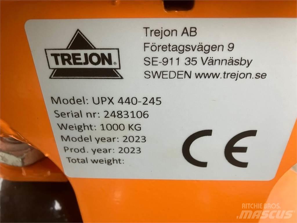 Trejon UPX 440-245 Otros equipos para carreteras y quitanieves