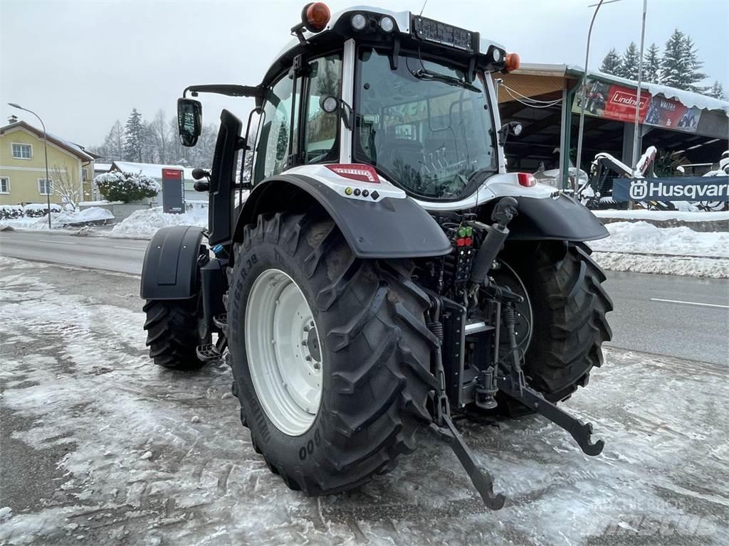 Valtra N175 Active Tractores