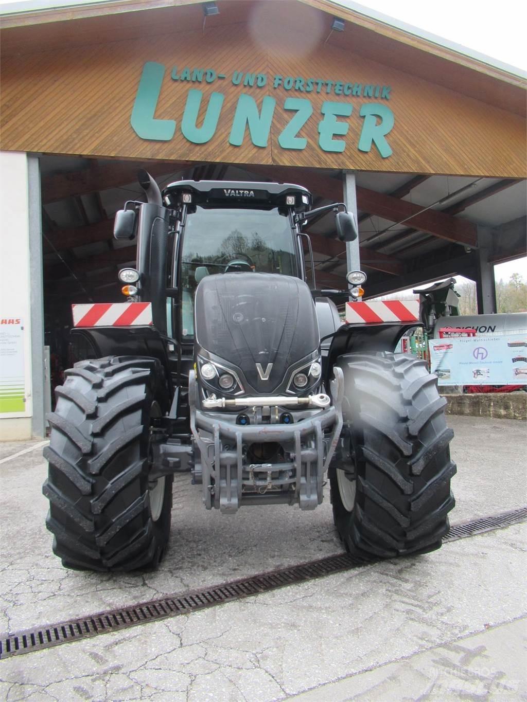 Valtra S 374 Tractores