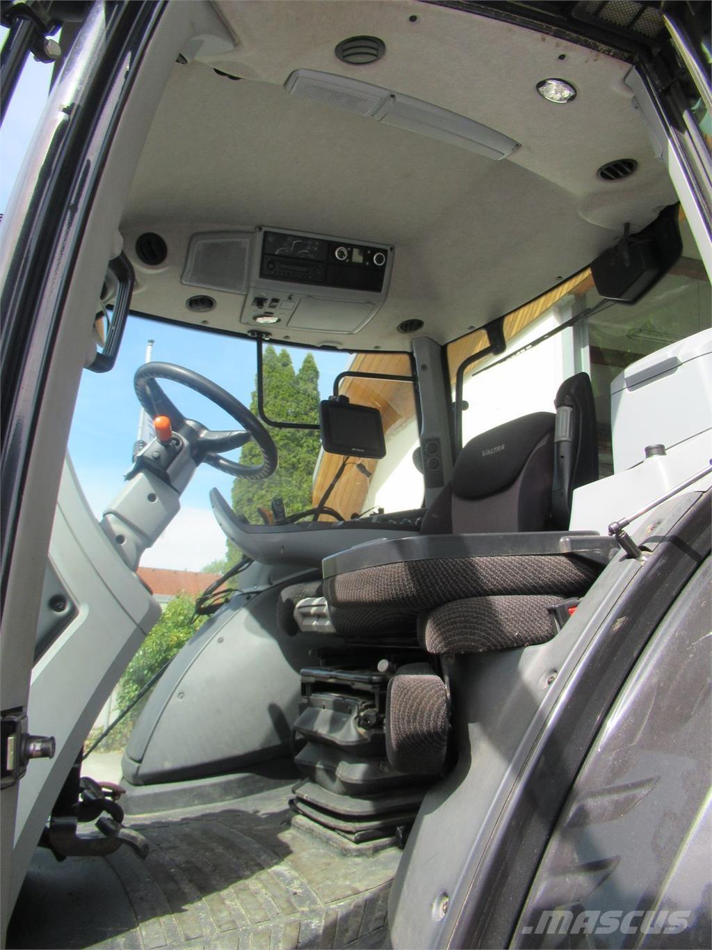 Valtra T 214D Tractores