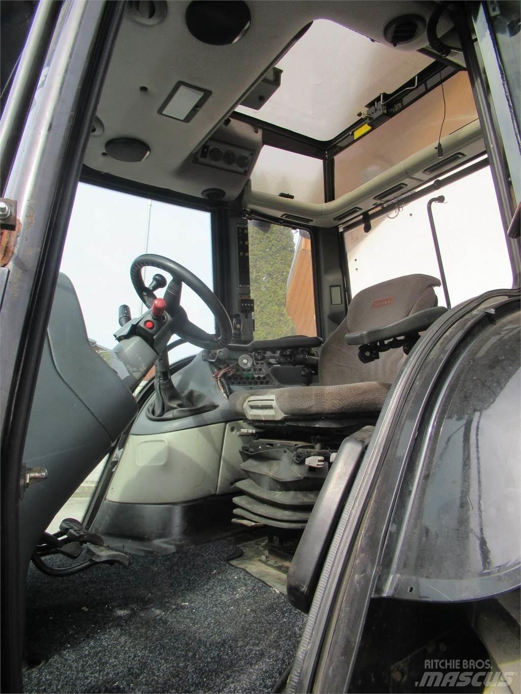 Valtra XM 130 Tractores
