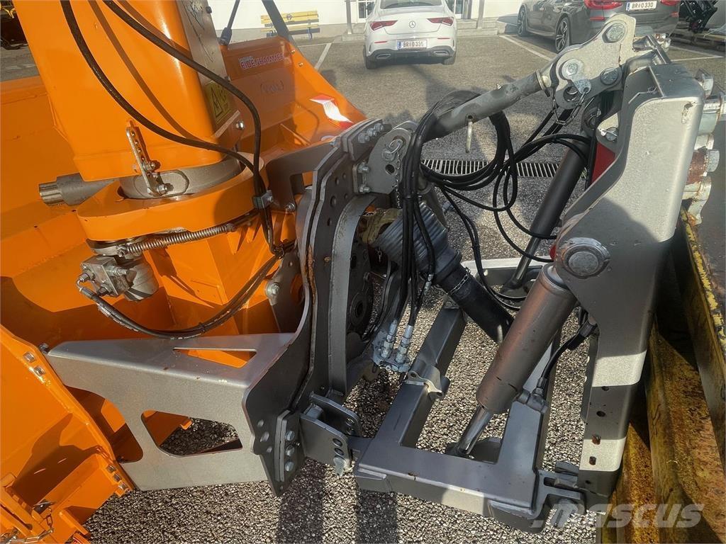  Westa 750/2600 Otros equipos para carreteras y quitanieves