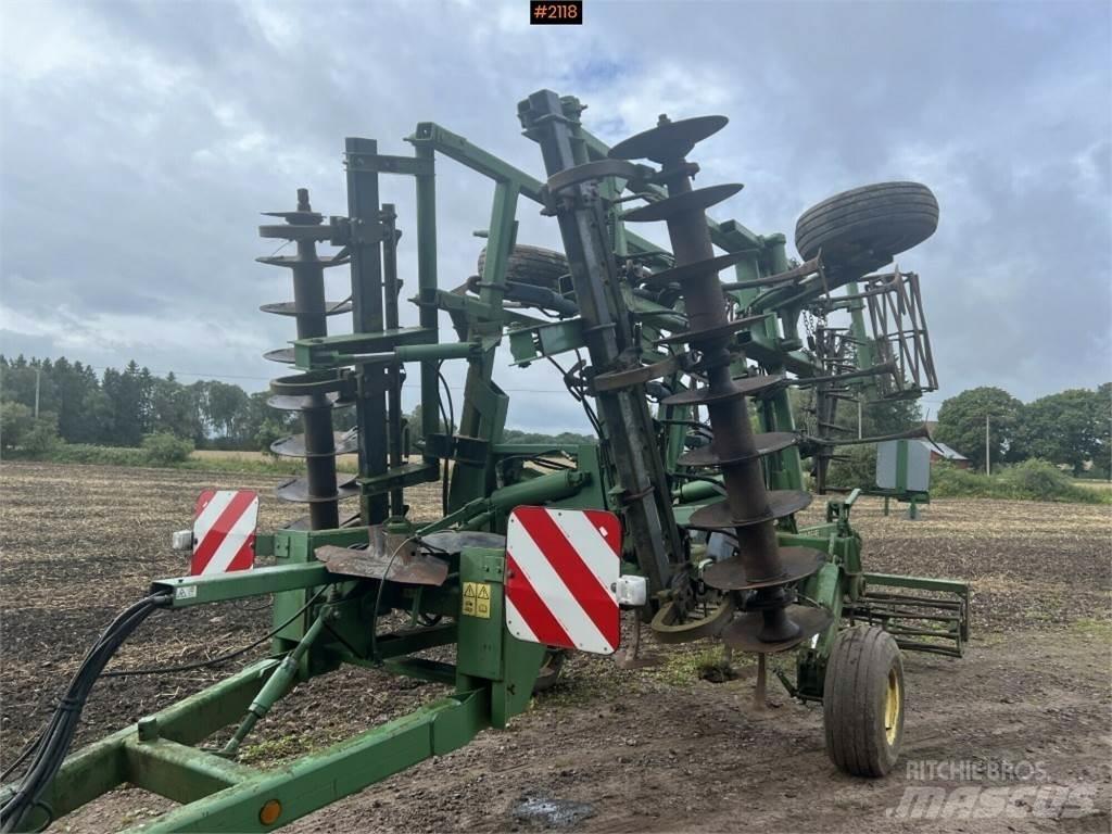 John Deere 410A Otras máquinas y aperos de labranza