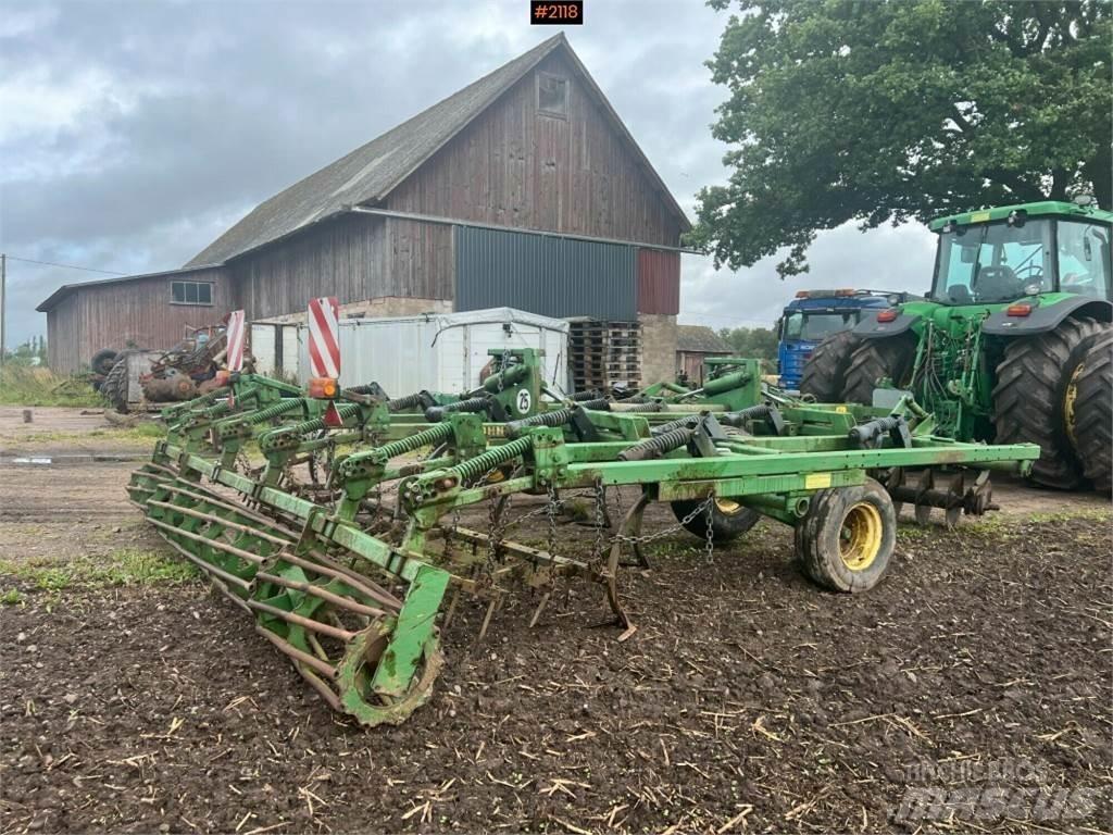 John Deere 410A Otras máquinas y aperos de labranza