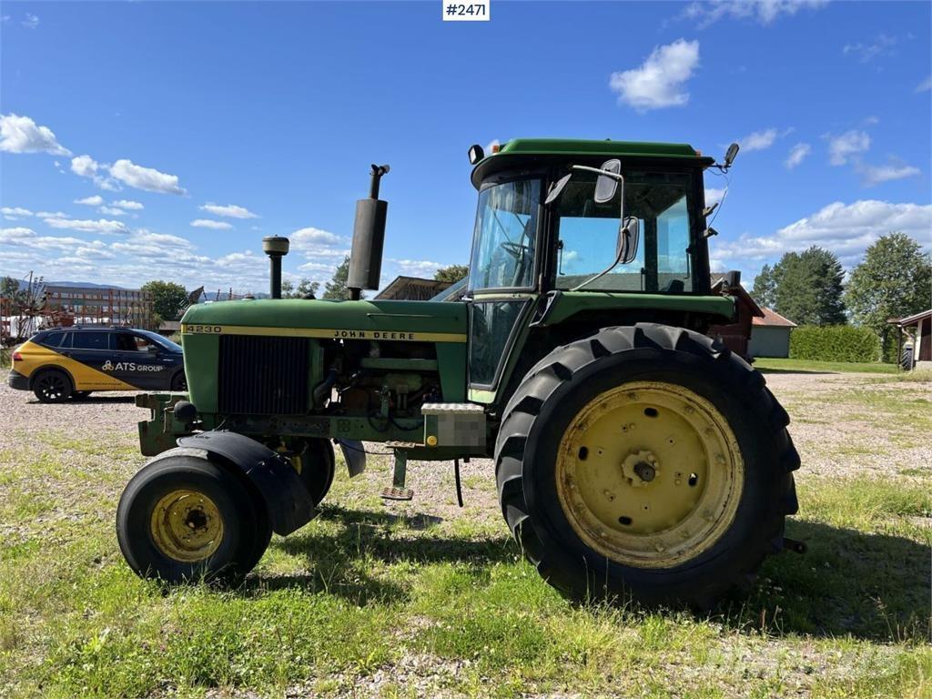 John Deere 4230 Tractores