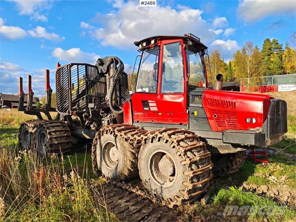 Komatsu 895 Autocargadoras