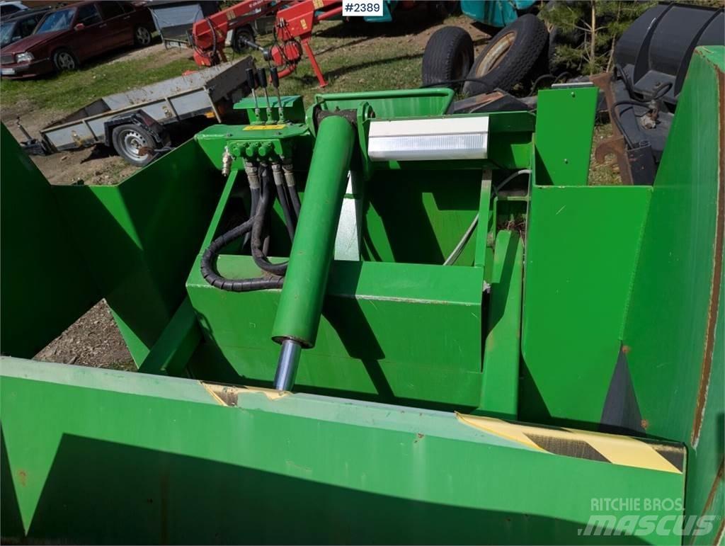 Varmo Lift PPNL Otros equipos usados para la recolección de forraje