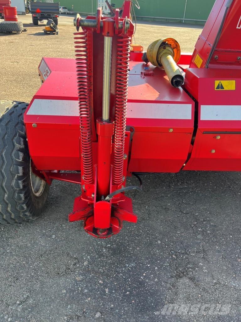 JF FCT 900 Otros equipos usados para la recolección de forraje