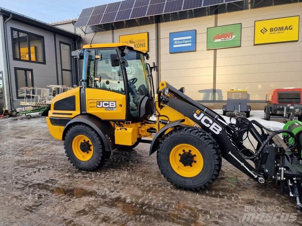 JCB 409 SV Uusi Cargadoras sobre ruedas