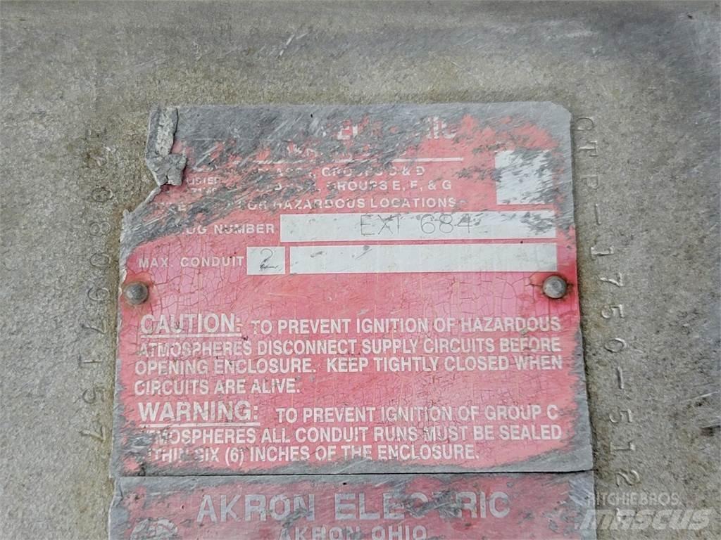 Akron EXI684 Construcción - Otros