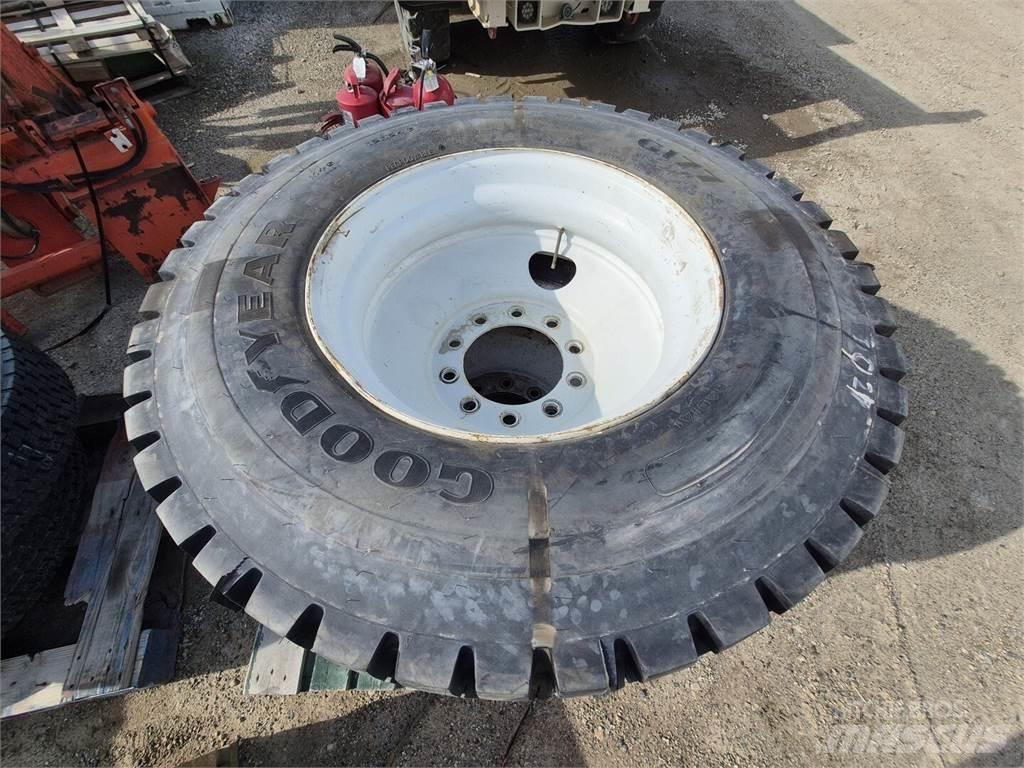 Goodyear G177 Neumáticos, ruedas y llantas