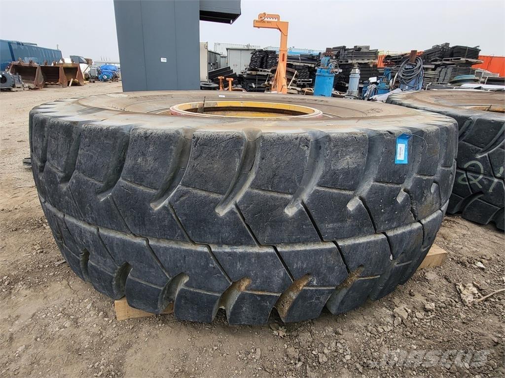 Goodyear RM-4B+ Neumáticos, ruedas y llantas