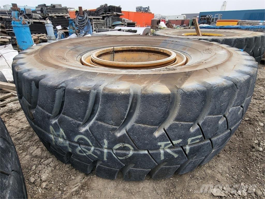 Goodyear RM-4B+ Neumáticos, ruedas y llantas